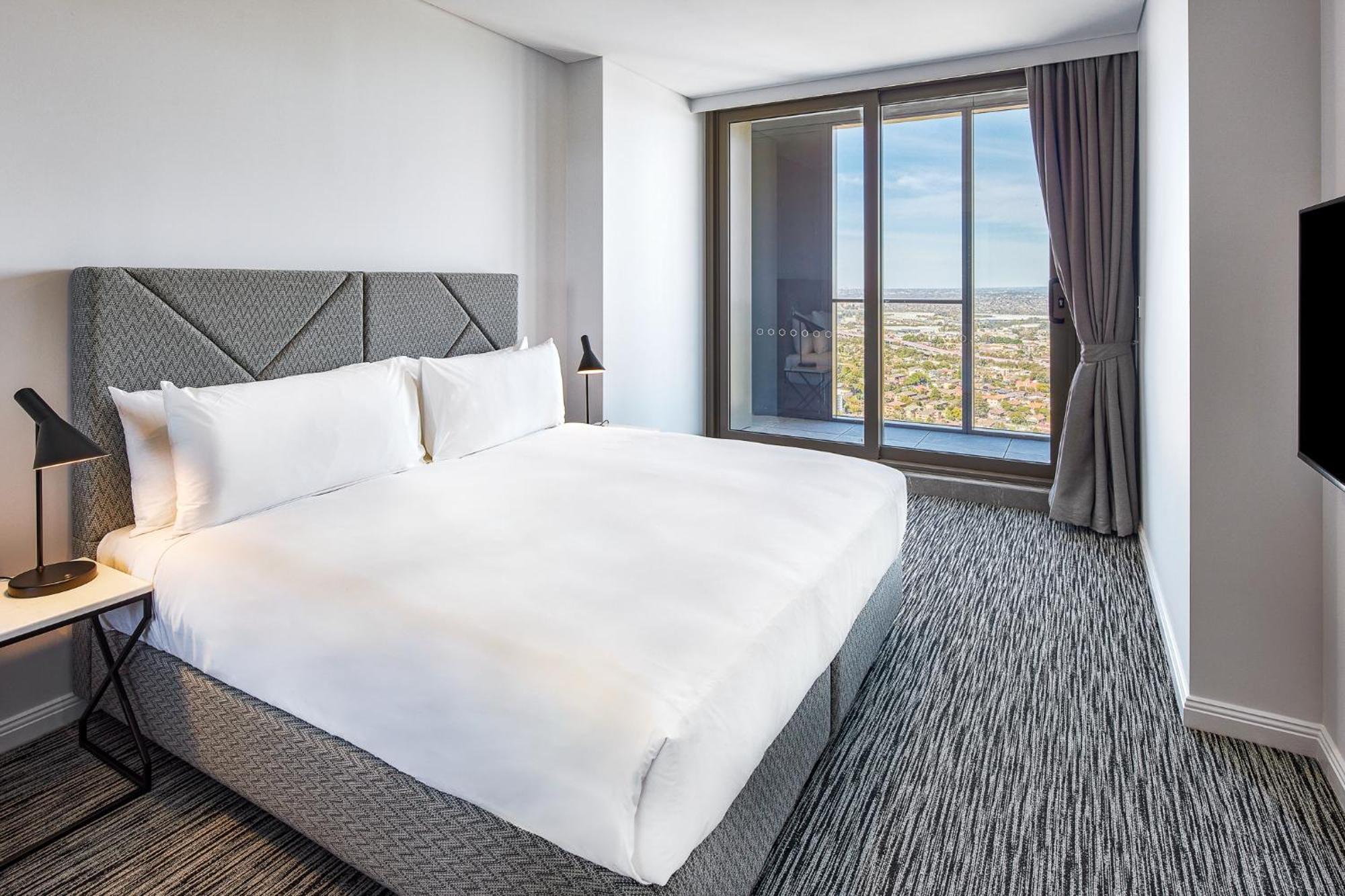 Hotel Meriton George Street, Parramatta 4*