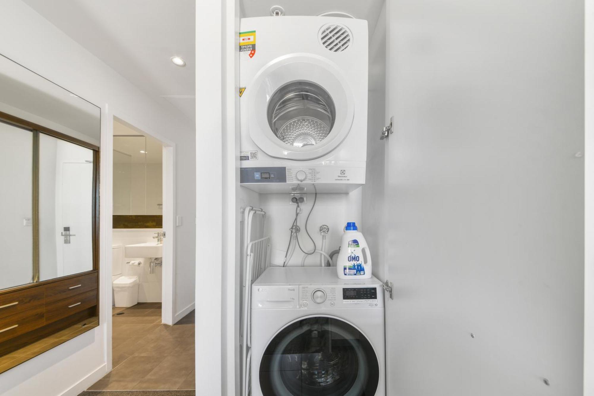 Broad Land Premium Chatswood Apartment *