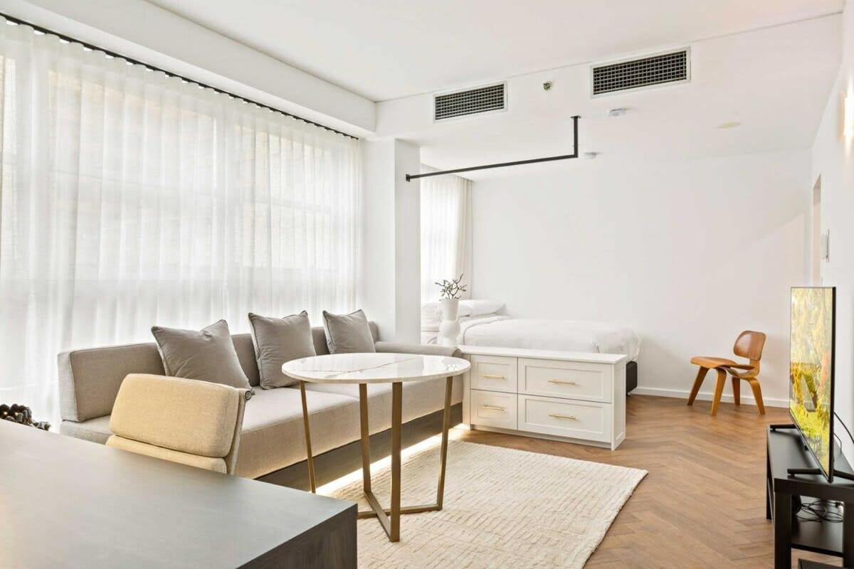 Apartment Centre By Hyde Park