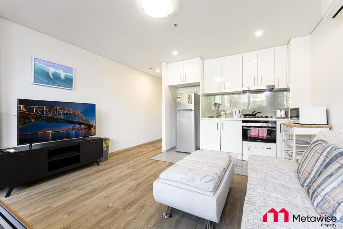 Apartment Metawise Burwood Westfield Cozy 2 Bed Free Parking Vt110 *