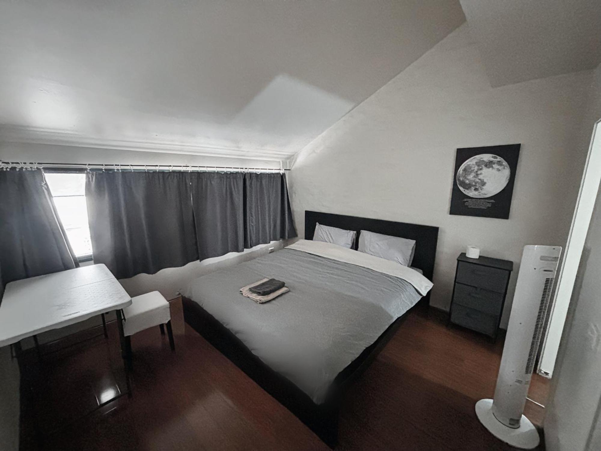 Cozy Bedroom In Terrace House * Sydney