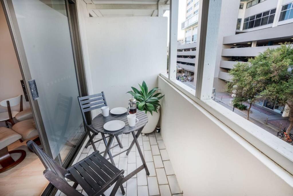 New! Ideal 1br Beachside With Pool Apartment
