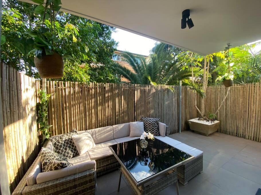 Beautiful 1 Bedroom Unit 1 Block From Coogee Sydney