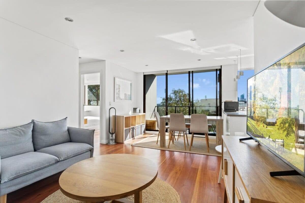 Apartamento Prime Location 2-bed With Parking