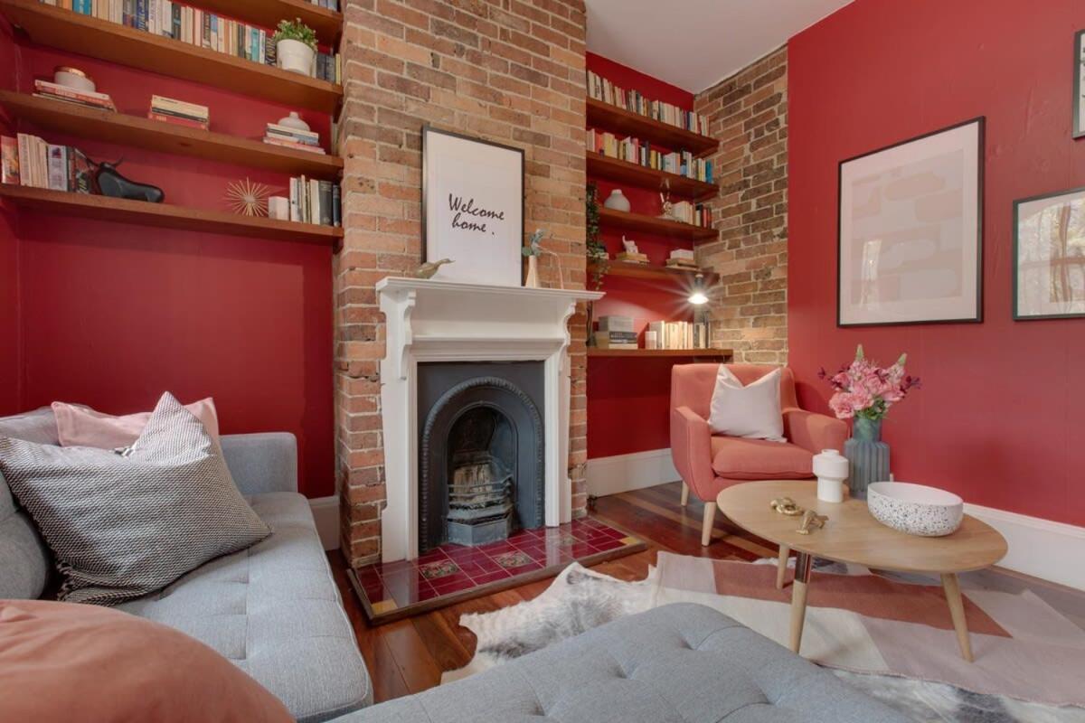 Holiday home Cute Heritage With Balcony Close To The
