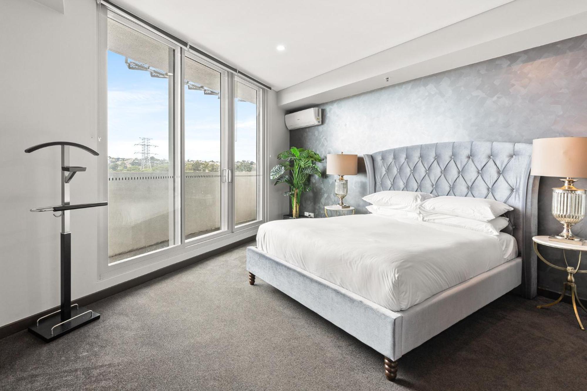 Apartment Elegant 1-bed By Riverside Park & Amenities