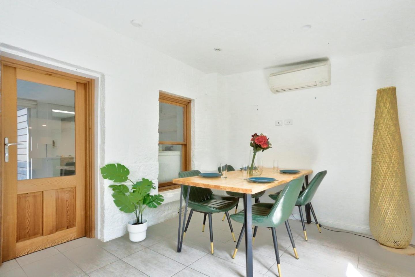 Holiday home Good For Family 3 Bedroom House Darlinghurst With 2 E-bikes Included Sydney