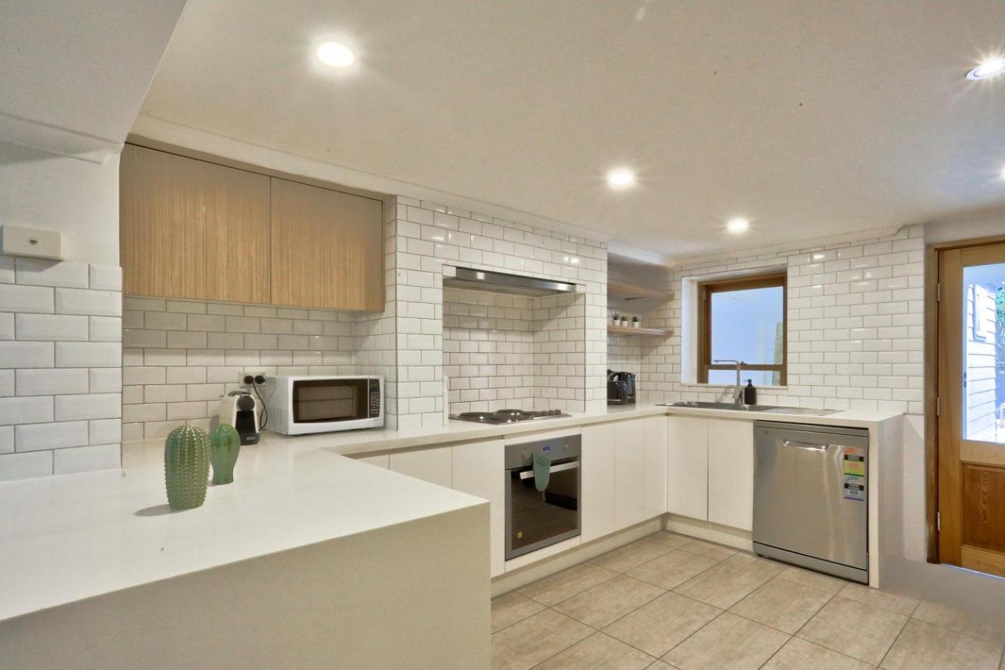 Good For Family 3 Bedroom House Darlinghurst With 2 E-bikes Included Holiday home Sydney