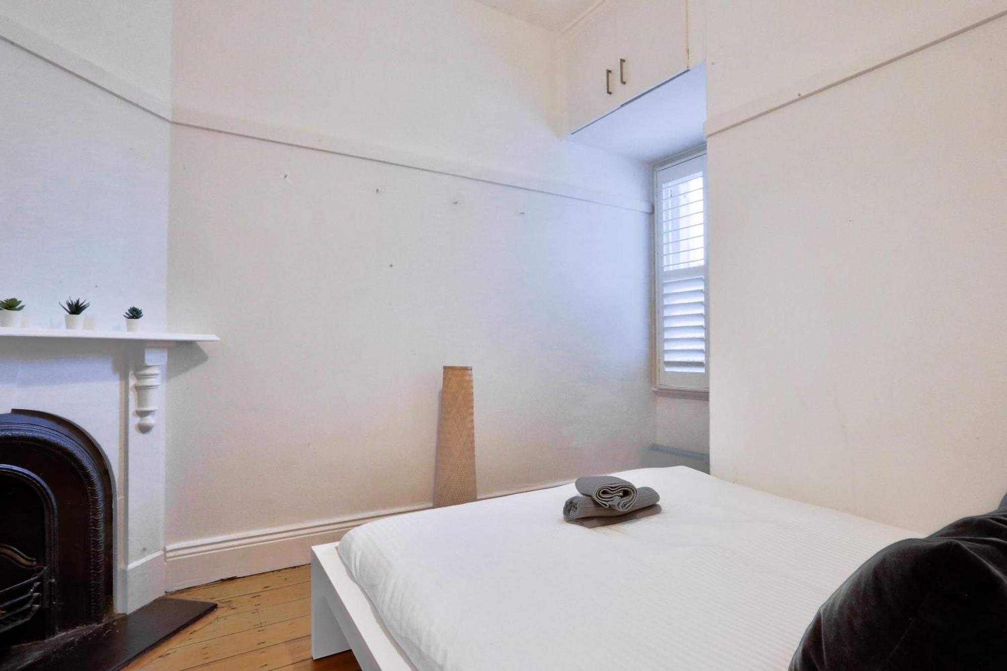 2 Bedroom House Situated At The Centre Of Surry Hills 2 E-bikes Included Holiday home
