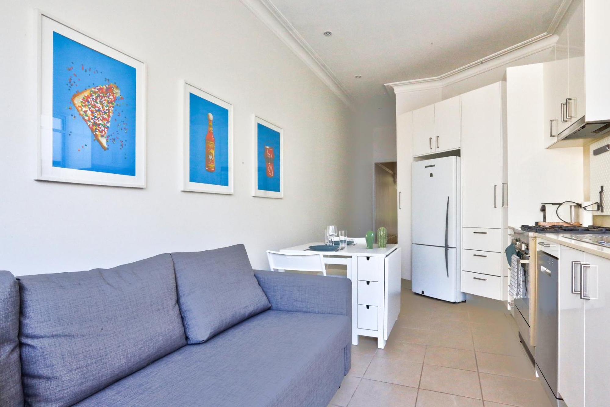 2 Bedroom House Situated At The Centre Of Surry Hills 2 E-bikes Included Holiday home *