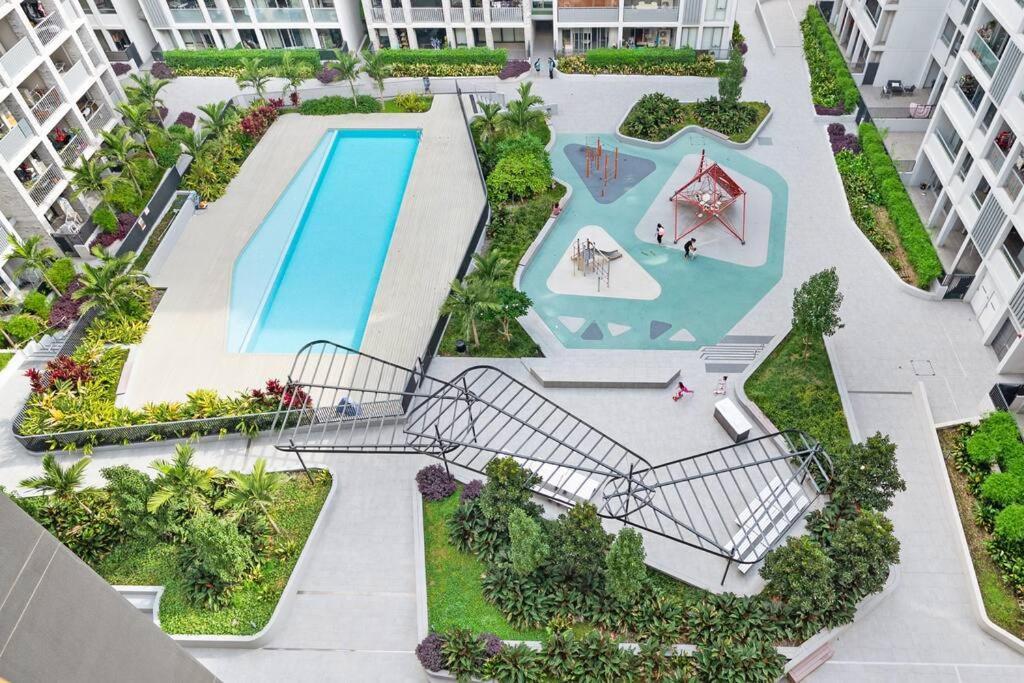 Apartment Olympic Park Modern 3 Bedroom With Pool & Free Parking