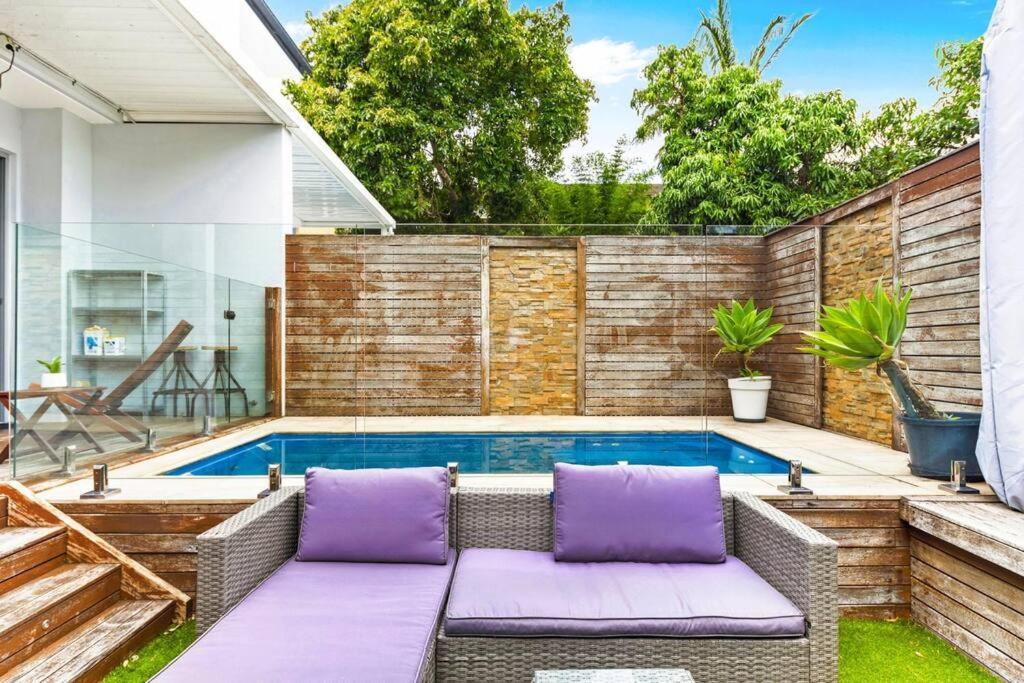 Convenient 4br With Private Pool Close To Airport Sydney