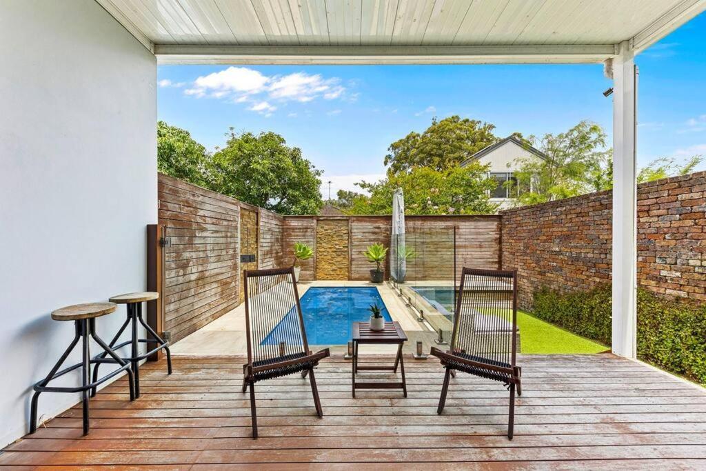 Convenient 4br With Private Pool Close To Airport Holiday home