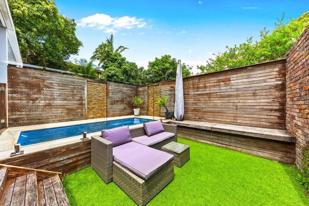 Holiday home Convenient 4br With Private Pool Close To Airport *
