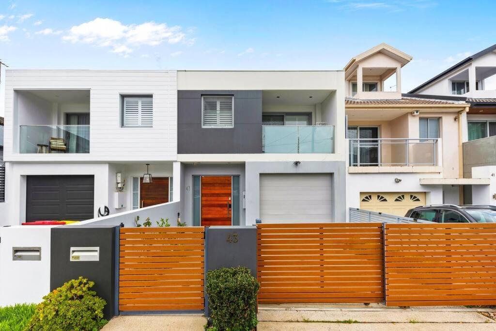 Convenient 4br With Private Pool Close To Airport * Sydney