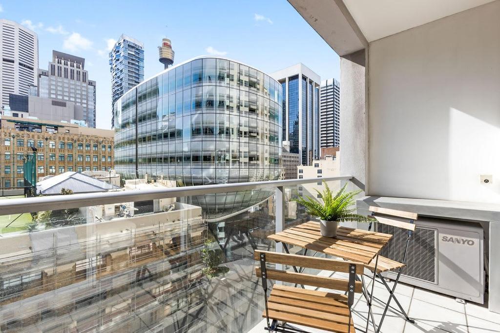A Comfy Next To Darling Harbour Views *