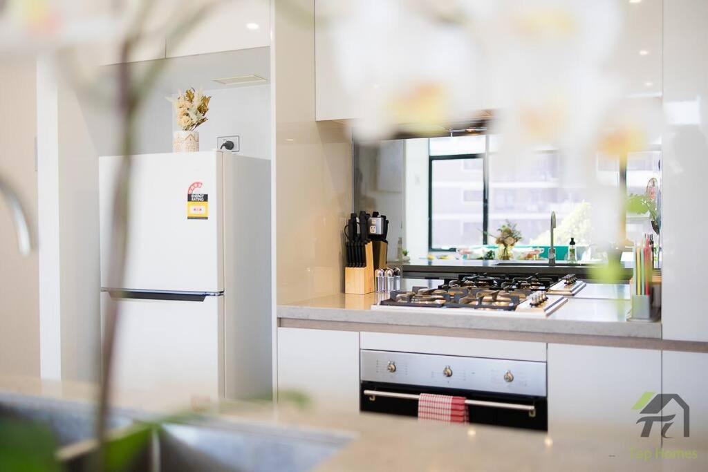 Sunshine 2 Bed In Olympic Park Apartamento