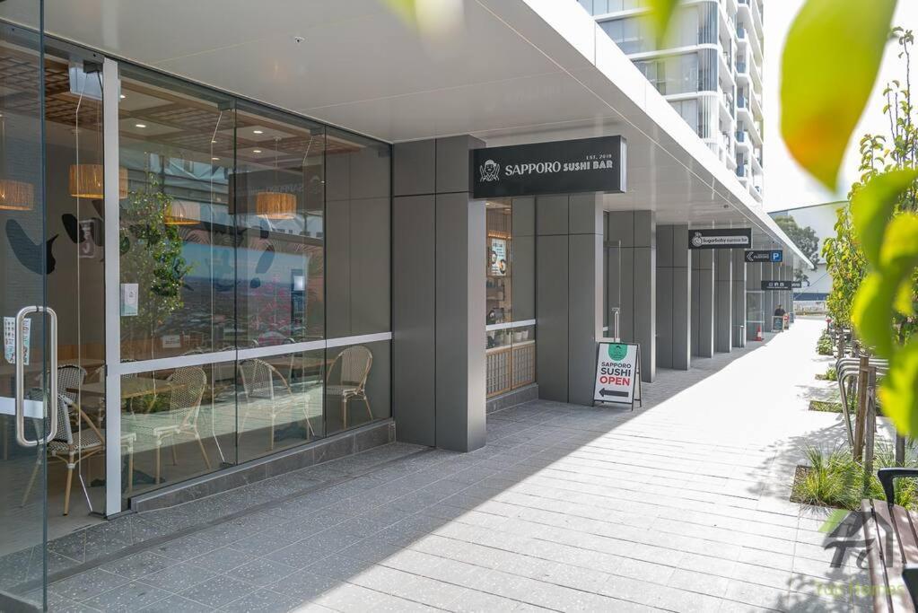 Sunshine 2 Bed In Olympic Park Sidney