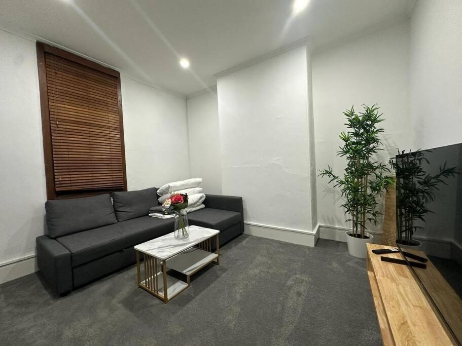 Ferienhaus Remarkable 2 Bedroom House At The Centre Of Darlinghurst Sydney