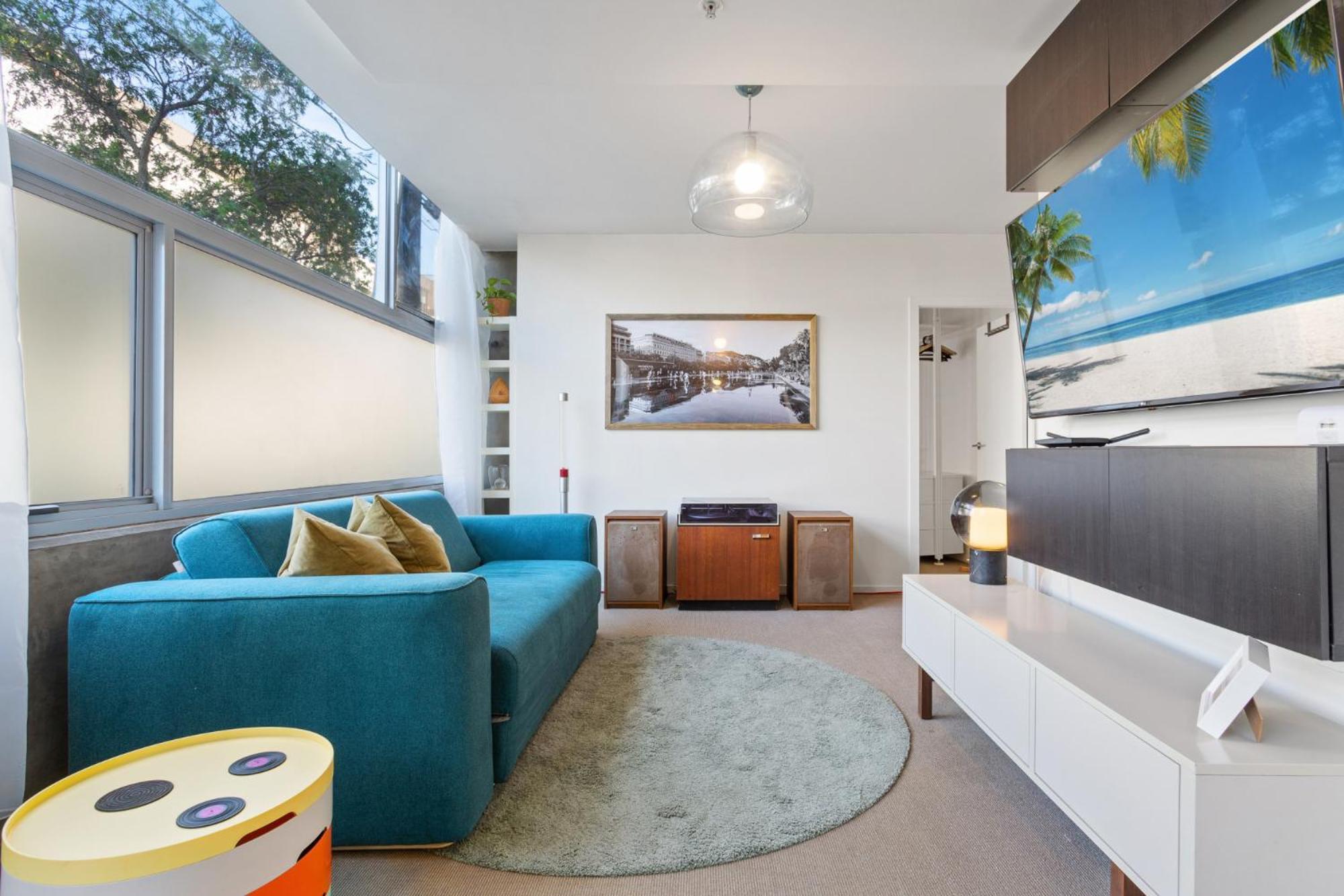 Chic 1-bed In The Heart Of Newtown * Sydney