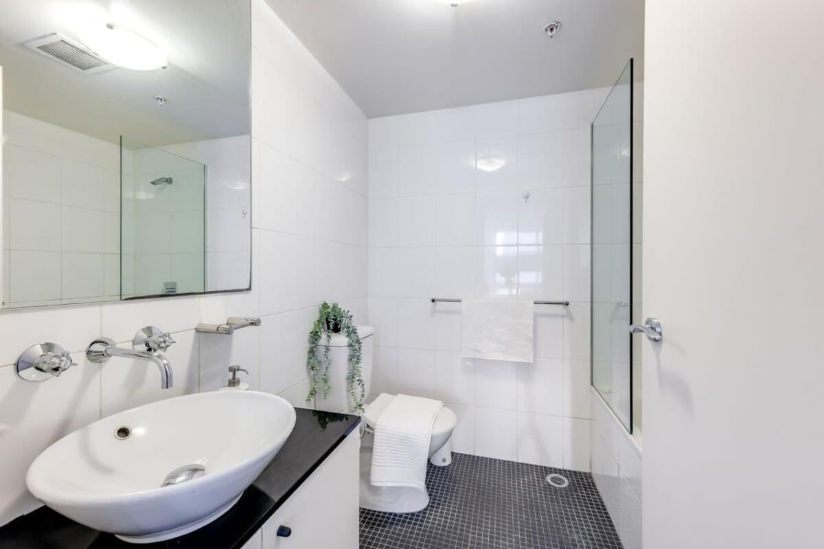 A Comfy 2br Right Next To Darling Harbour Apartment