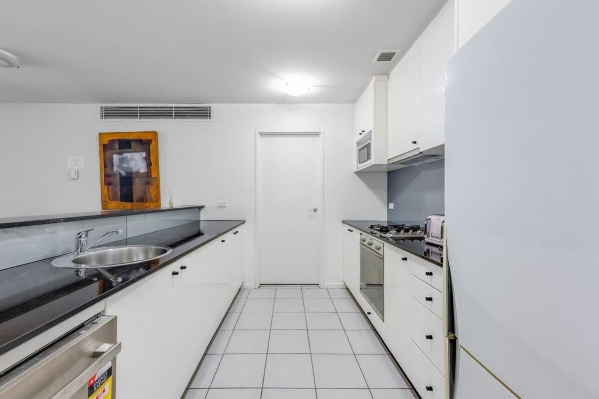 A Comfy 2br Right Next To Darling Harbour Apartment *