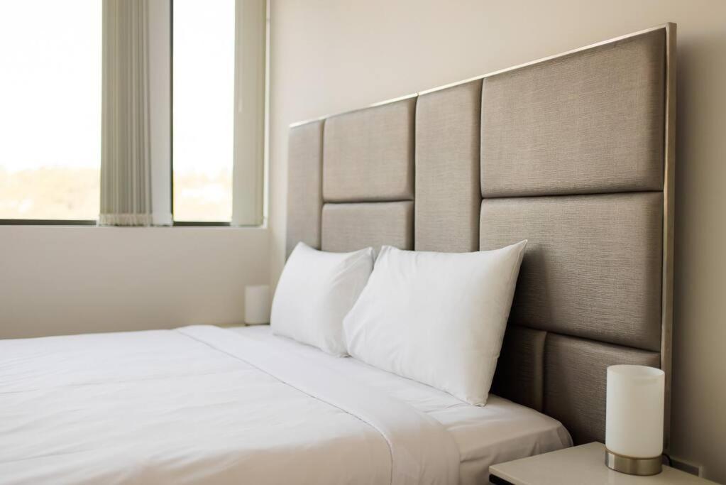 Apartment Two Bedroom Private In Lane Cove With Parking Sydney