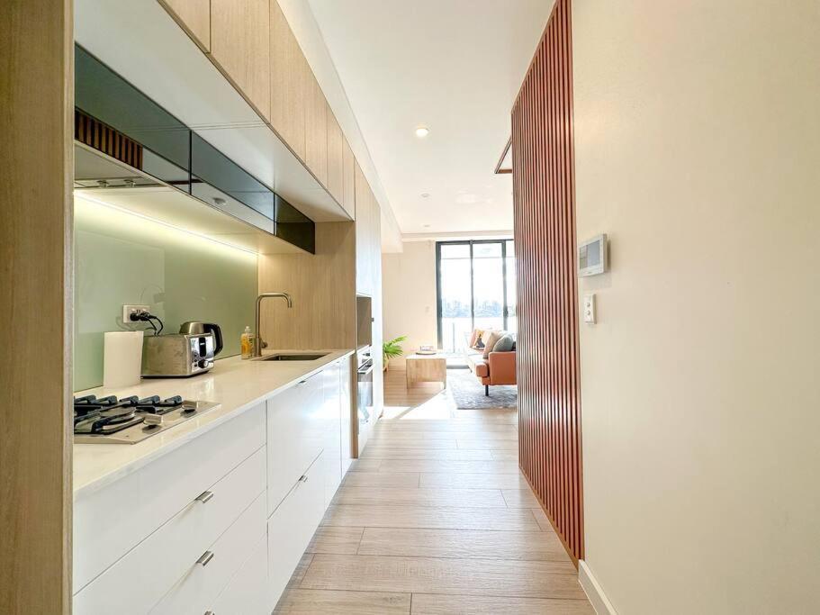 Living Made Easy : 1 Bed In Ashfield Heart Sydney