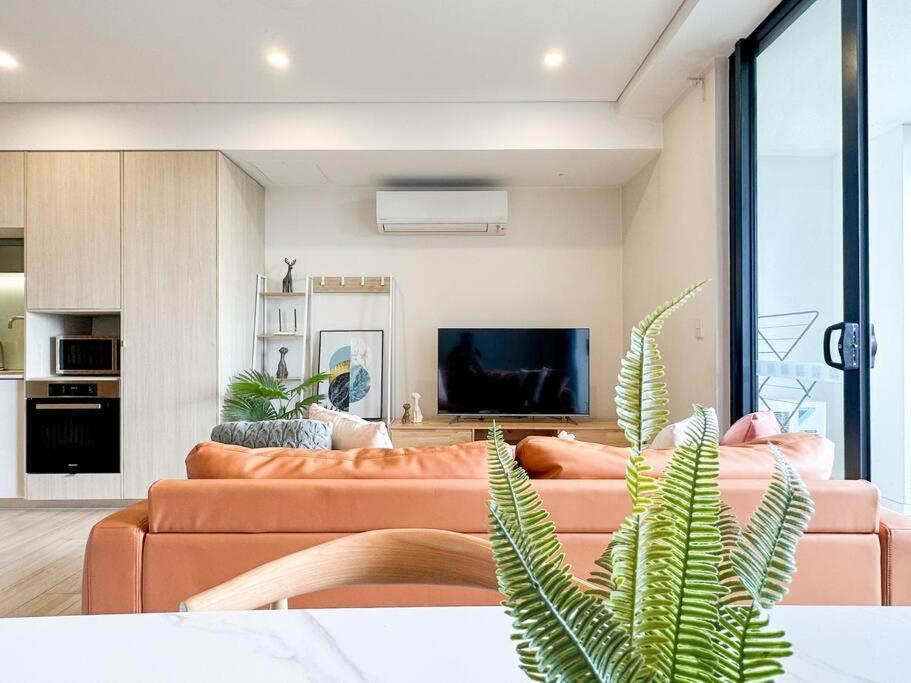 Apartment Living Made Easy : 1 Bed In Ashfield Heart Sydney
