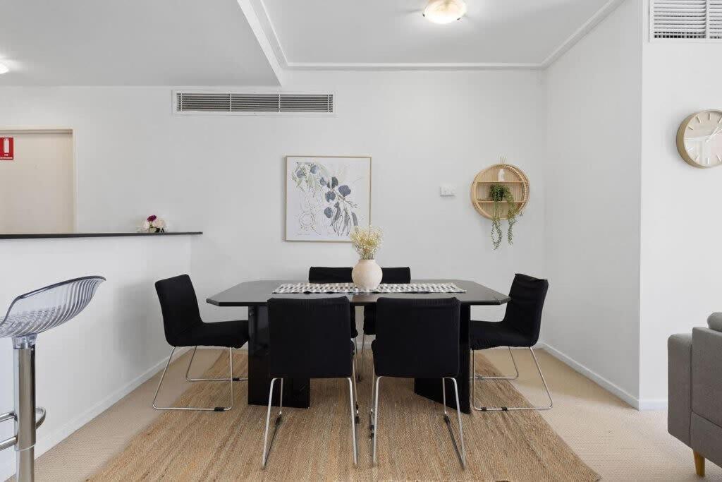 A Comfy 2br For 7 Next To Darling Harbour * Sydney
