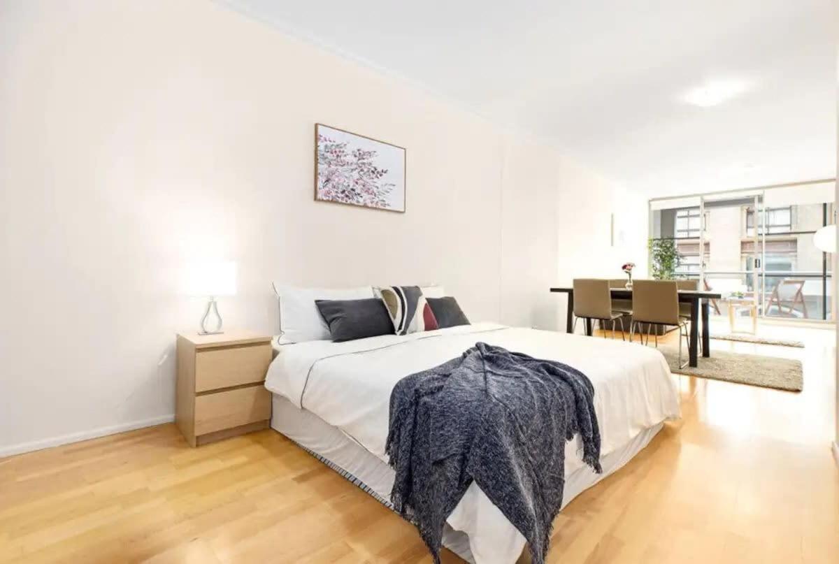 A Stylish & Cozy Next To Darling Harbour Apartment *