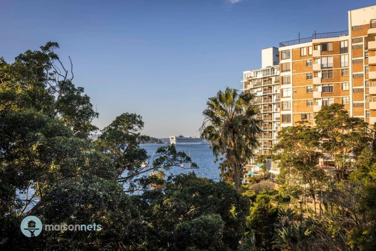 With Parking Balcony & Water Views Apartment *