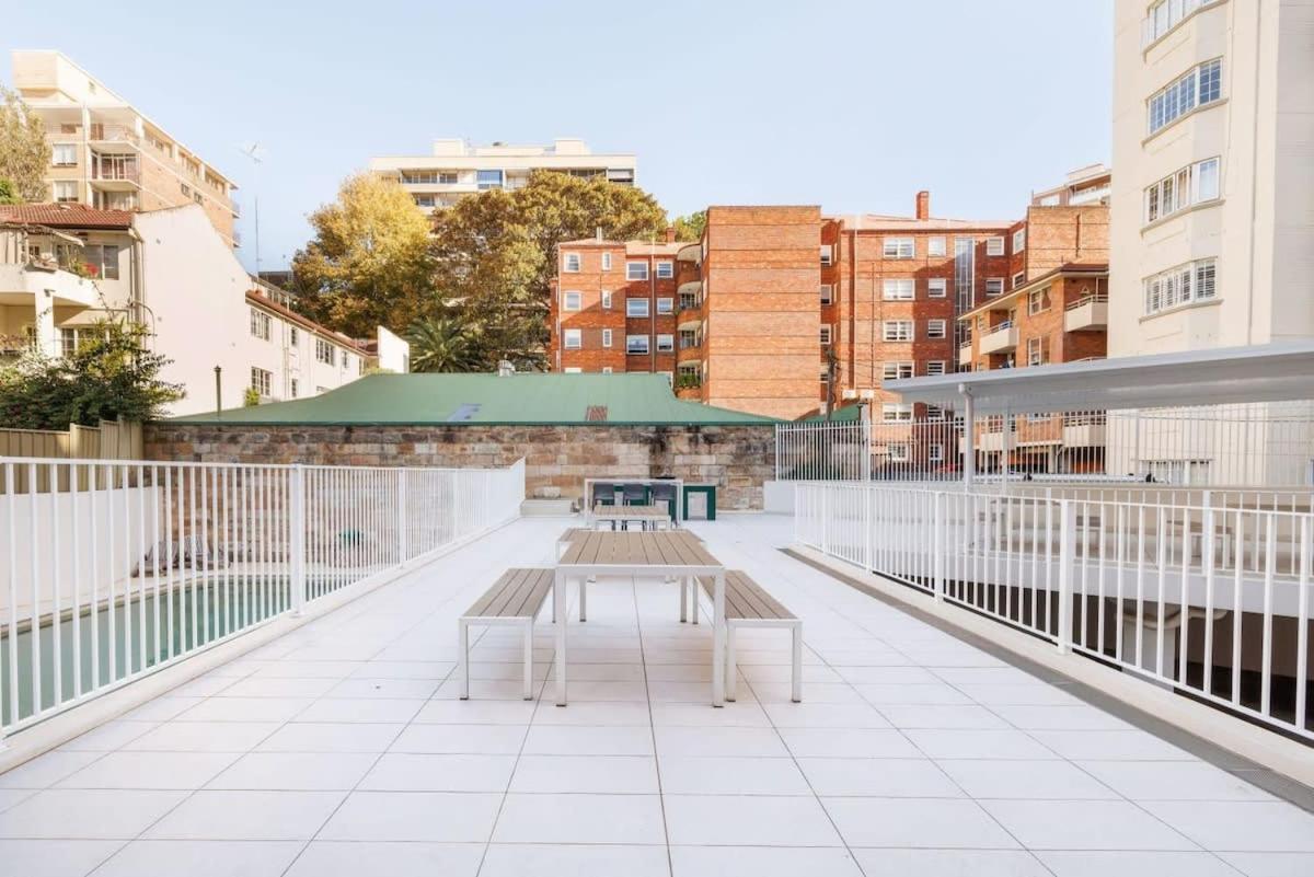 Apartment With Parking Balcony & Water Views *