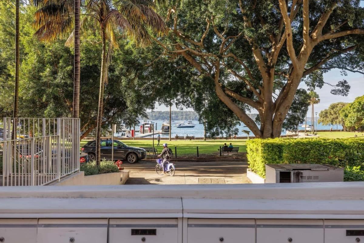 With Parking Balcony & Water Views Apartment Sydney