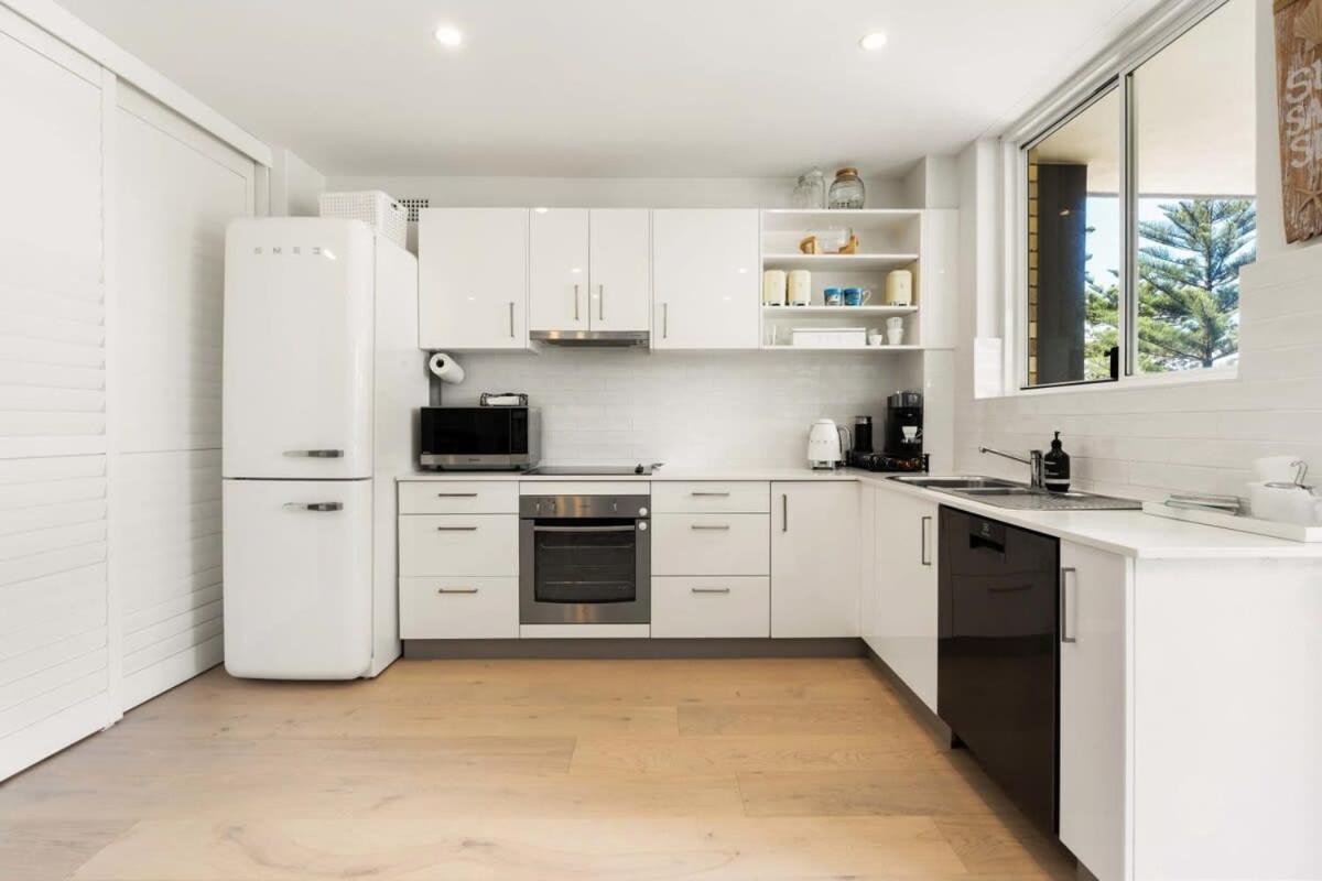 Stylish Manly With Harbour Views Apartment Sydney