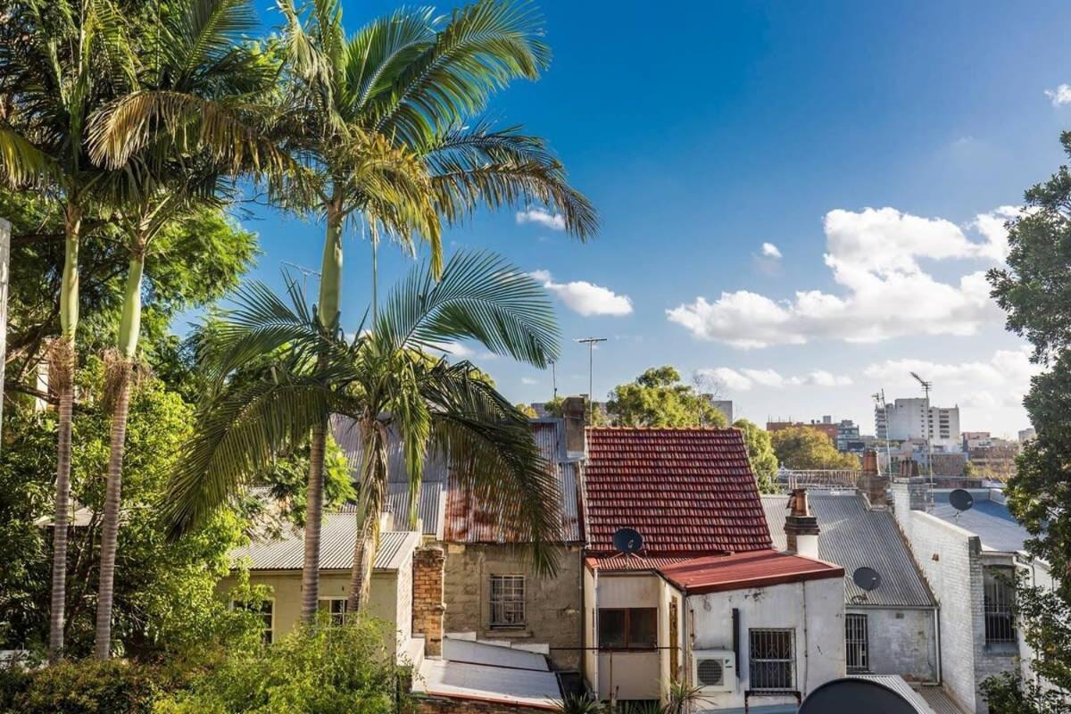 Modern Surry Hills Century Holiday home