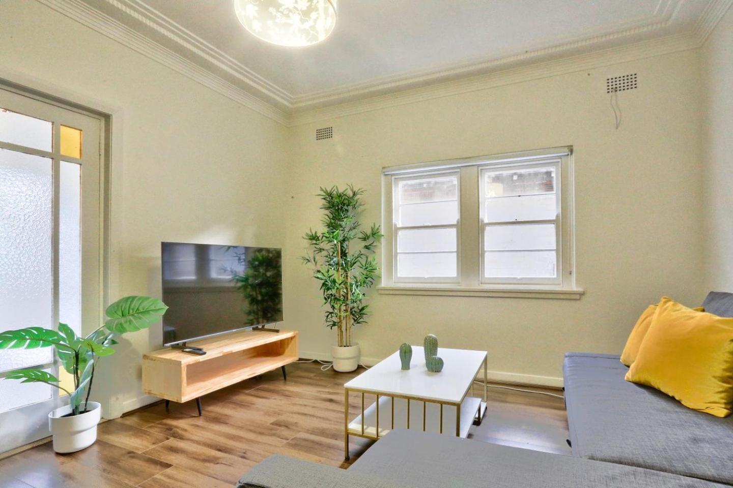 Ferienhaus Charming 3 Bedroom On The Edge Of Downtown Glebe