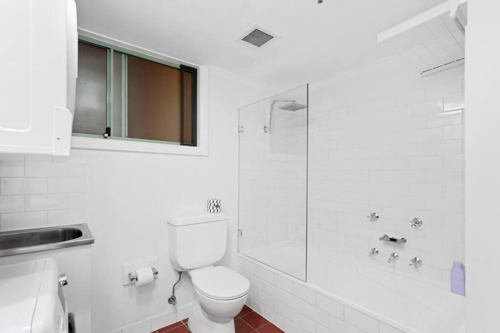 Inner Retreat 1bd Pyrmont - 302 Apartment Sydney