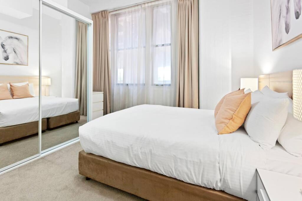 Inner Retreat 1bd Pyrmont - 302 Apartment Sydney