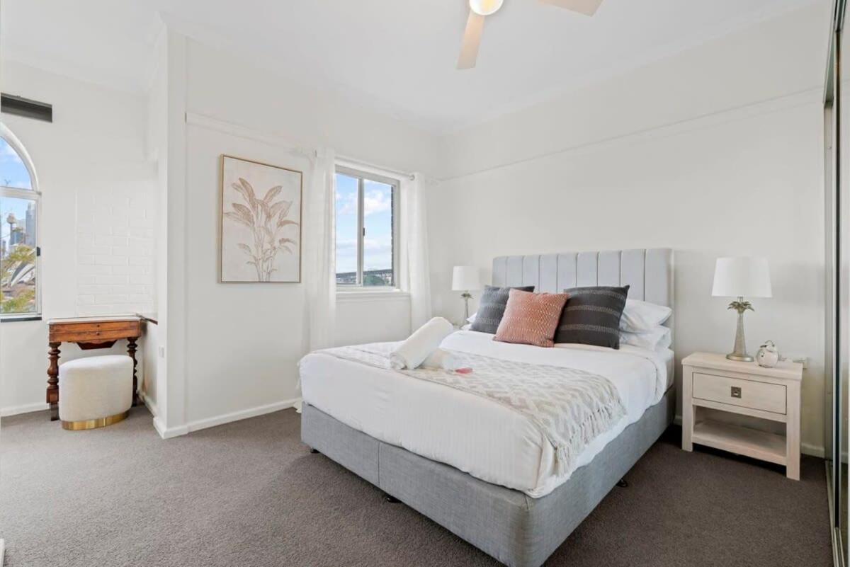 Lovely With Spectacular Views *