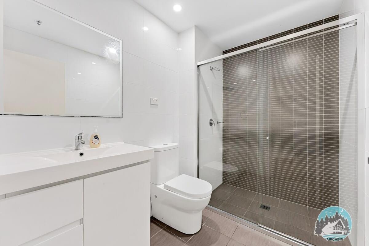 Aircabin - Mascot - Walk To Station - 2 Beds Apt Apartment *