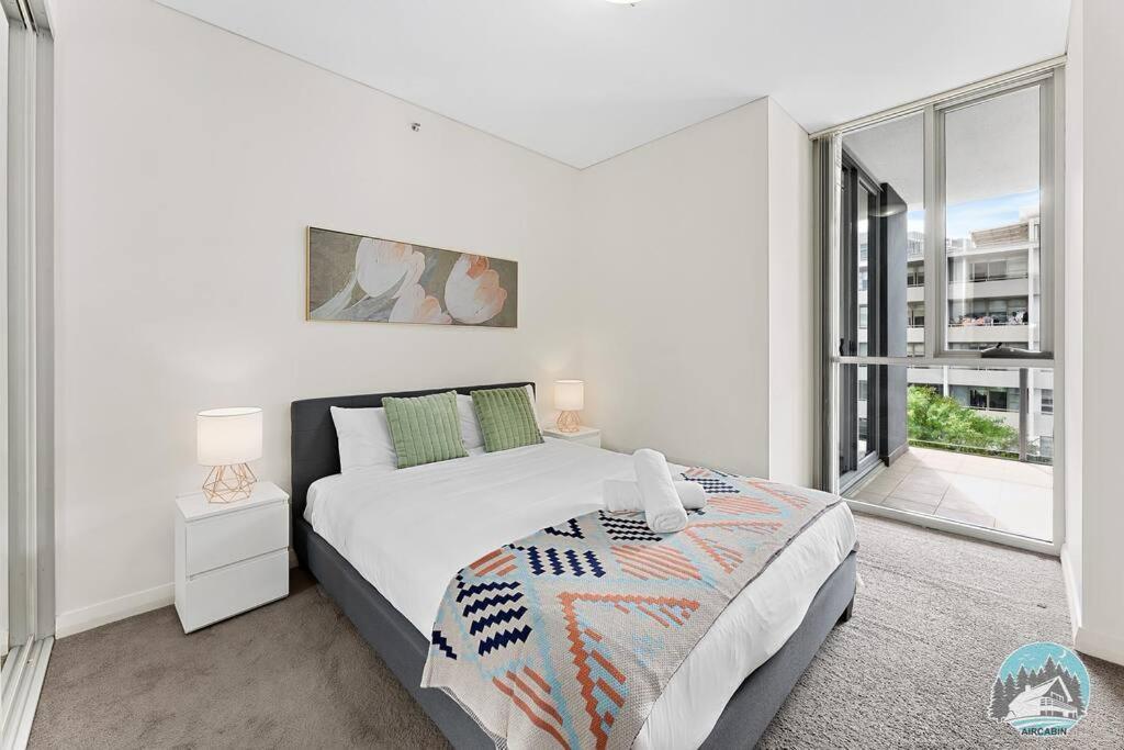 Aircabin - Mascot - Walk To Station - 3 Beds Apt