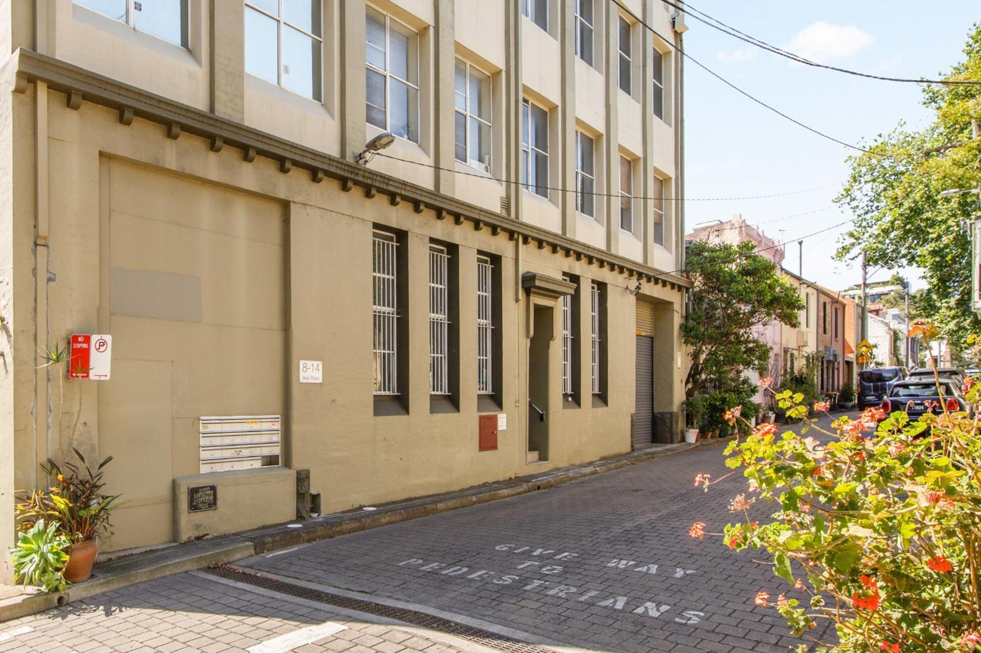 Stylish Inner 2-bed Unit By Fig Lane Park *
