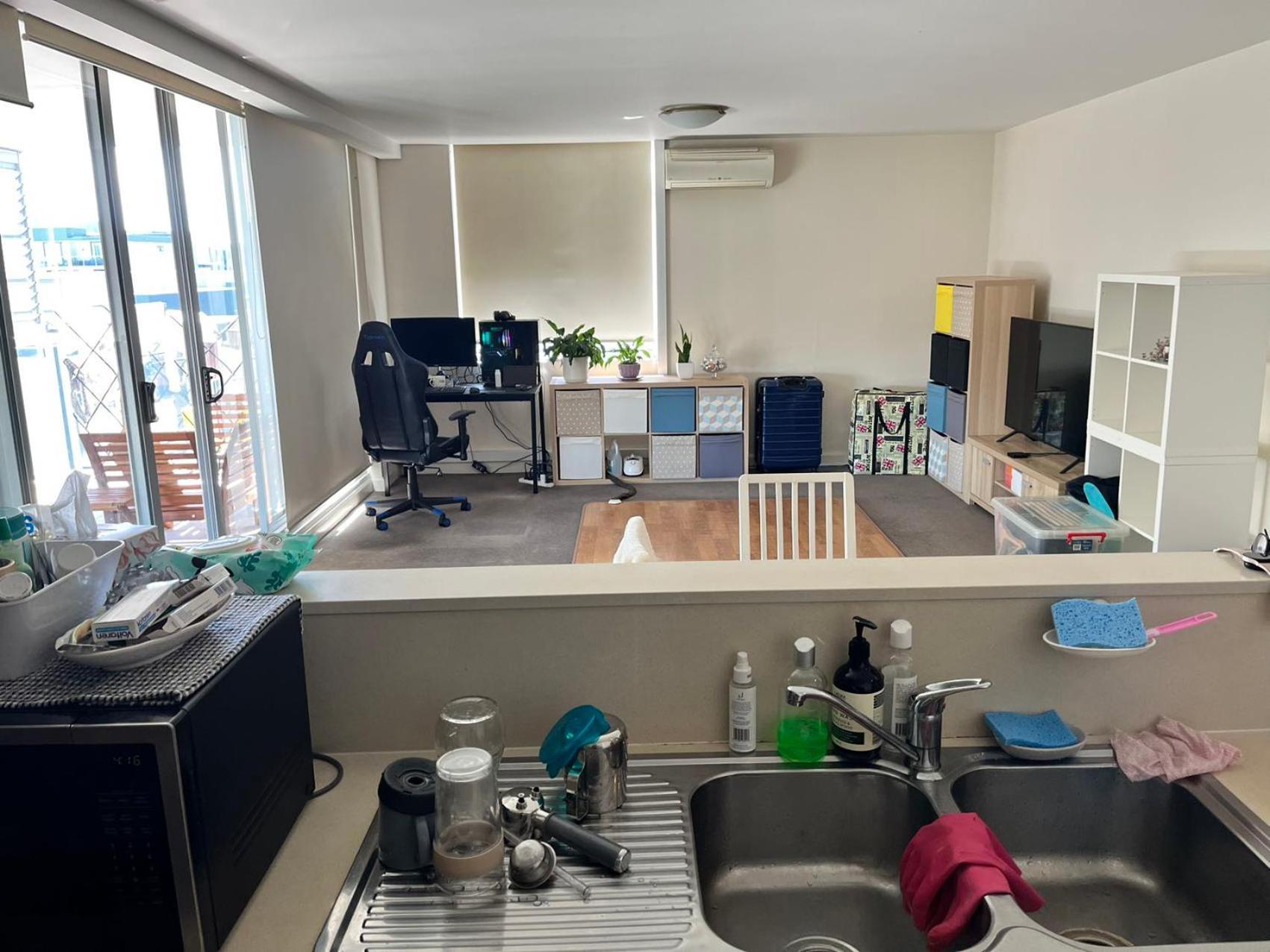 B Apartment *
