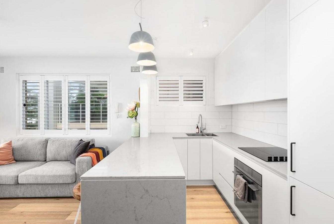 Beachfront Magic Unbeatable Location Apartment Sydney