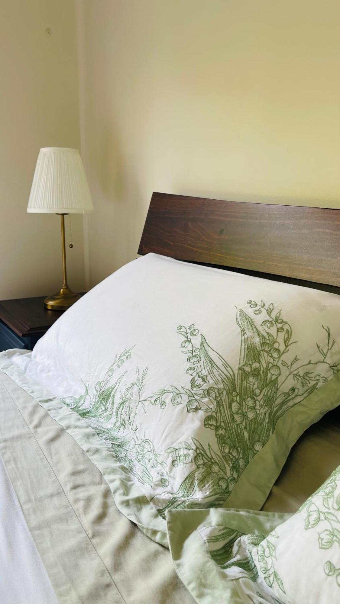 Homestay Comfort Queen Garden View Macquarie Park Ryde