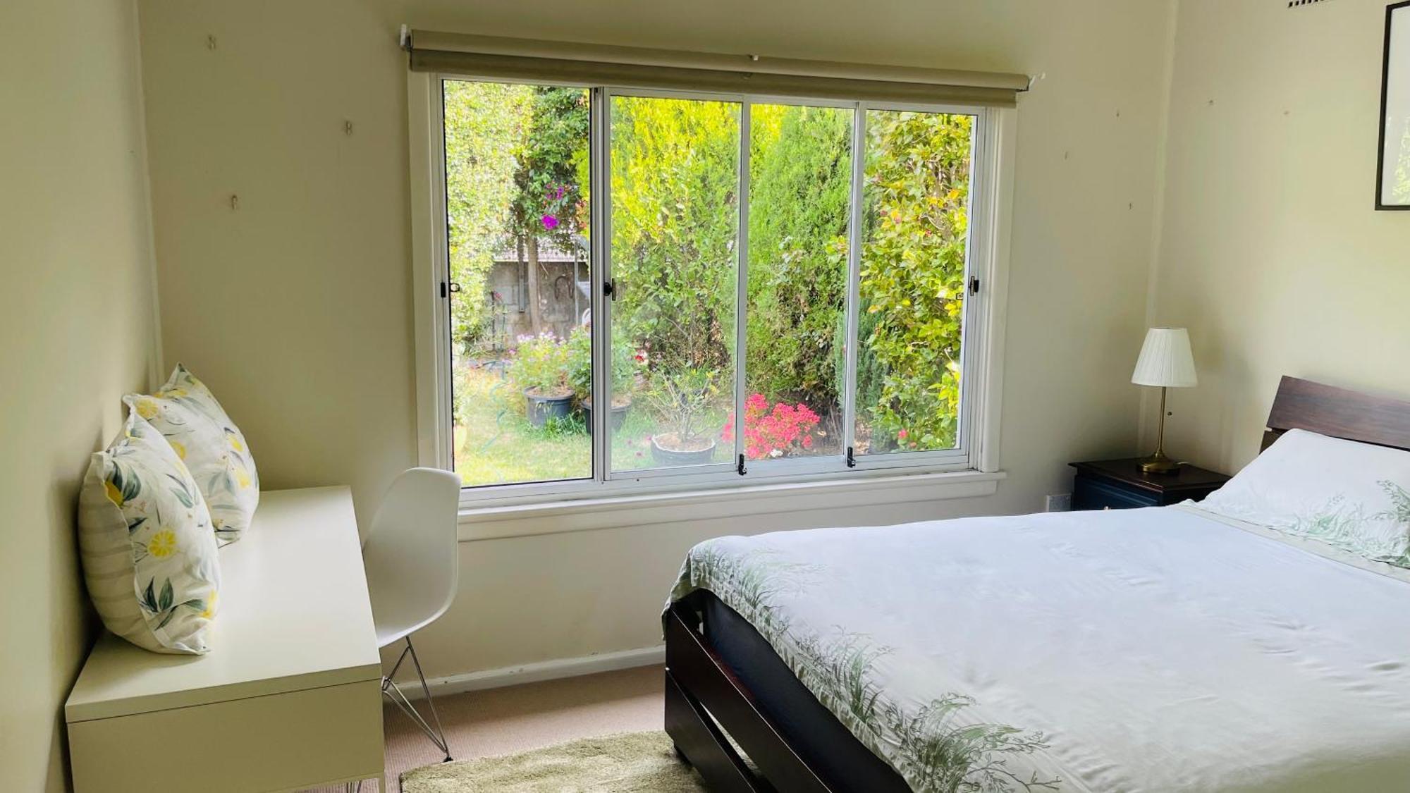 Homestay Comfort Queen Garden View Macquarie Park Ryde