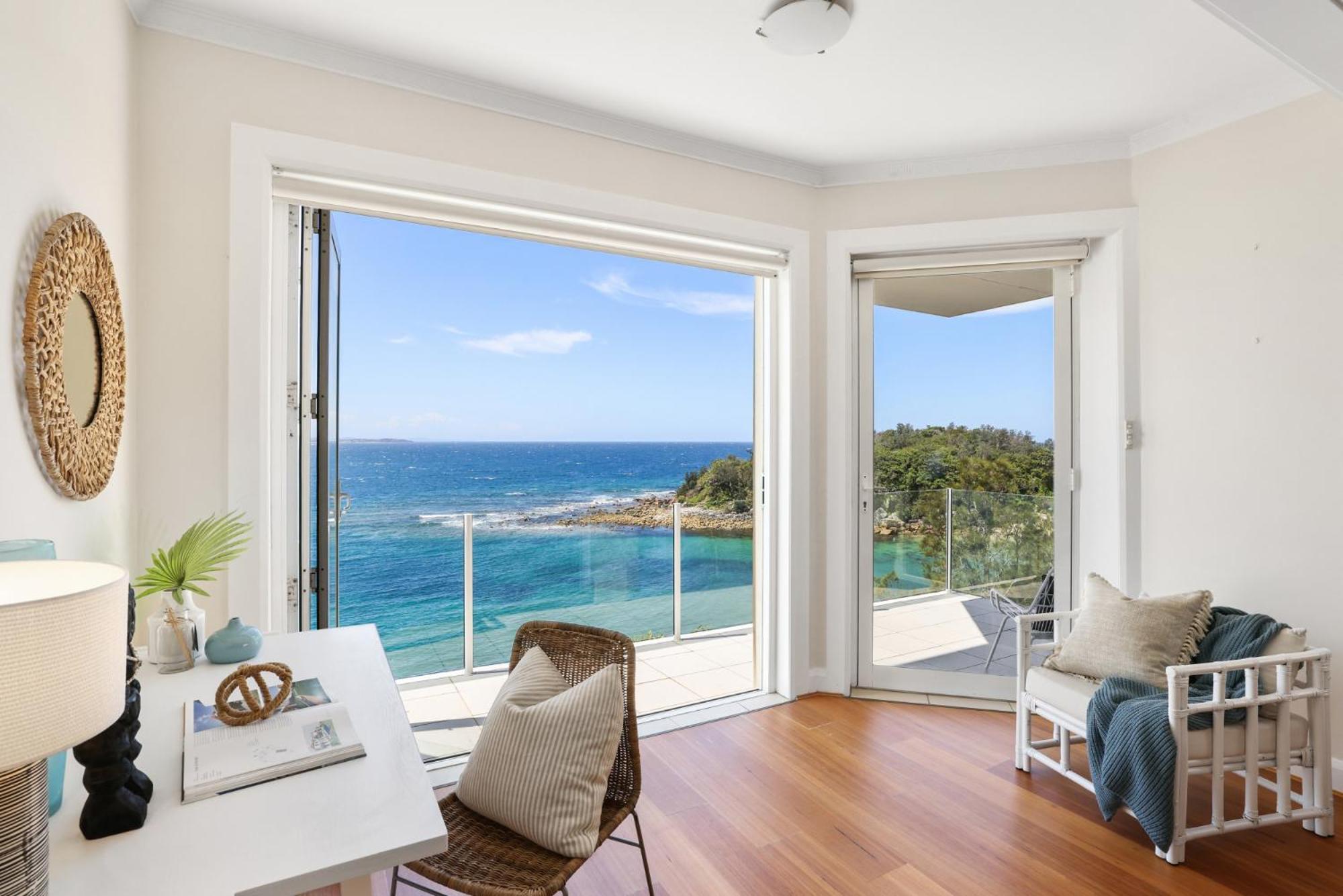 Stunning Ocean Front Manly, Shelly Beach Sydney