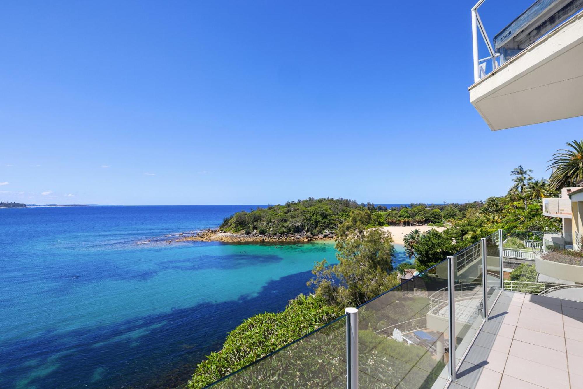 Stunning Ocean Front Manly, Shelly Beach Apartment