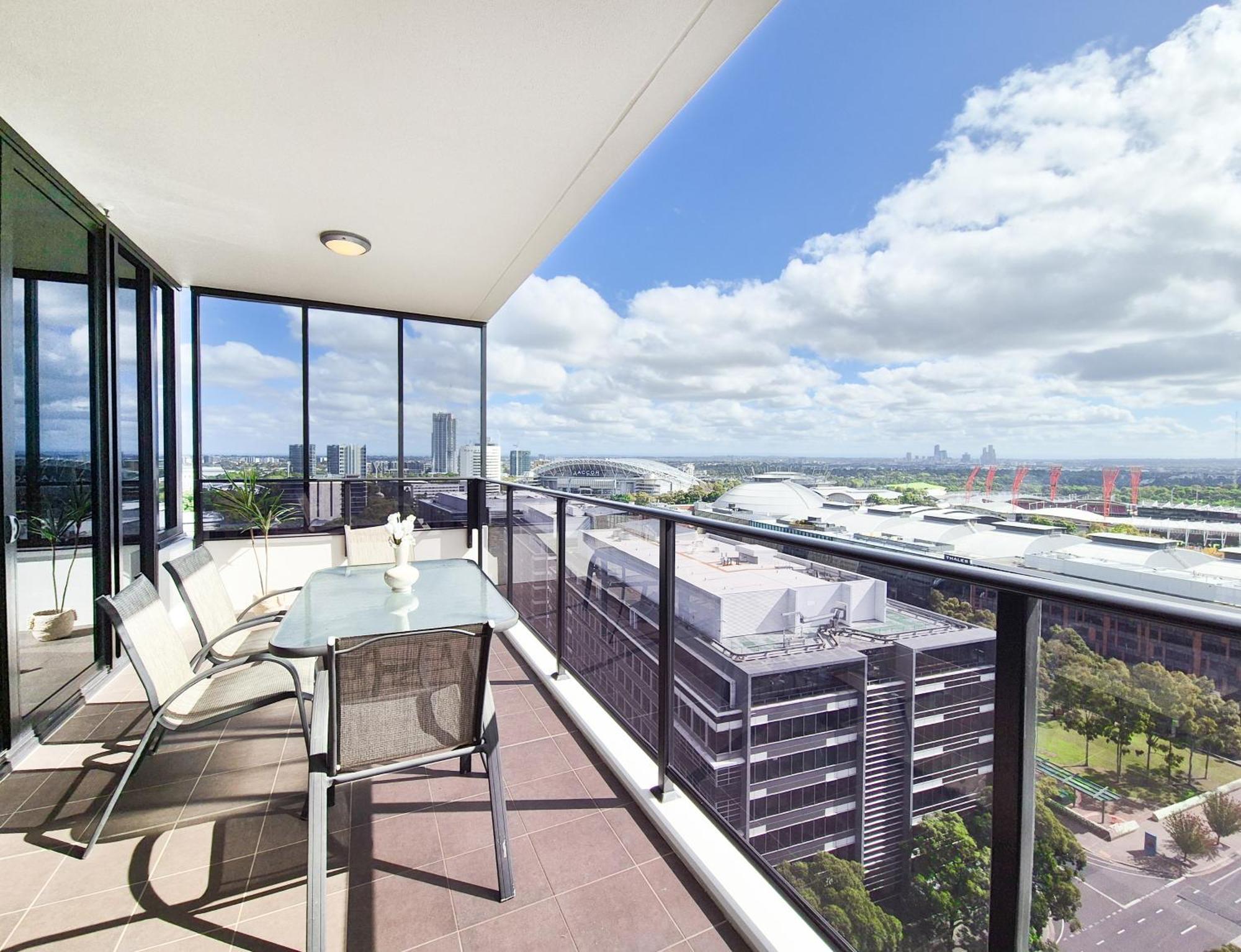 Holiday Style 3 Bedroom In Olympic Park